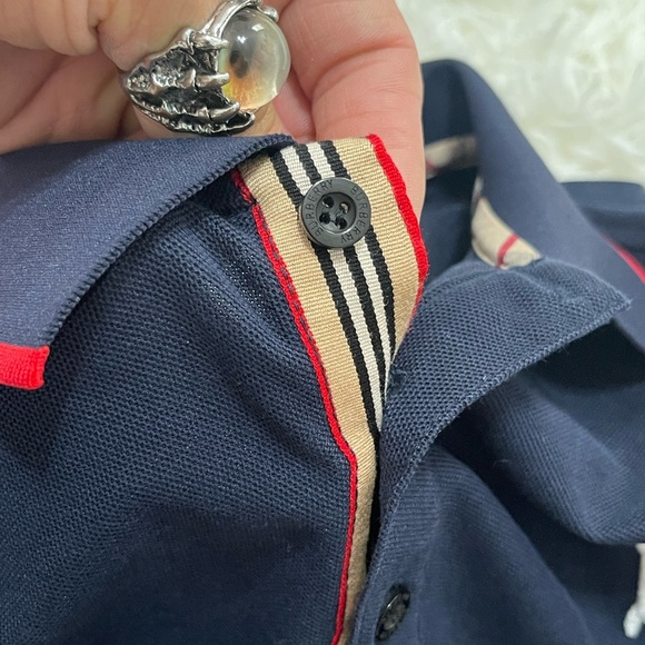 Like New Men’s Size Large Burberry Icon Stripes Walton Polo Shirt In Dark Navy - Picture 11 of 15